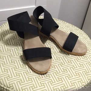Like new Charleston Shoe Co Sandals